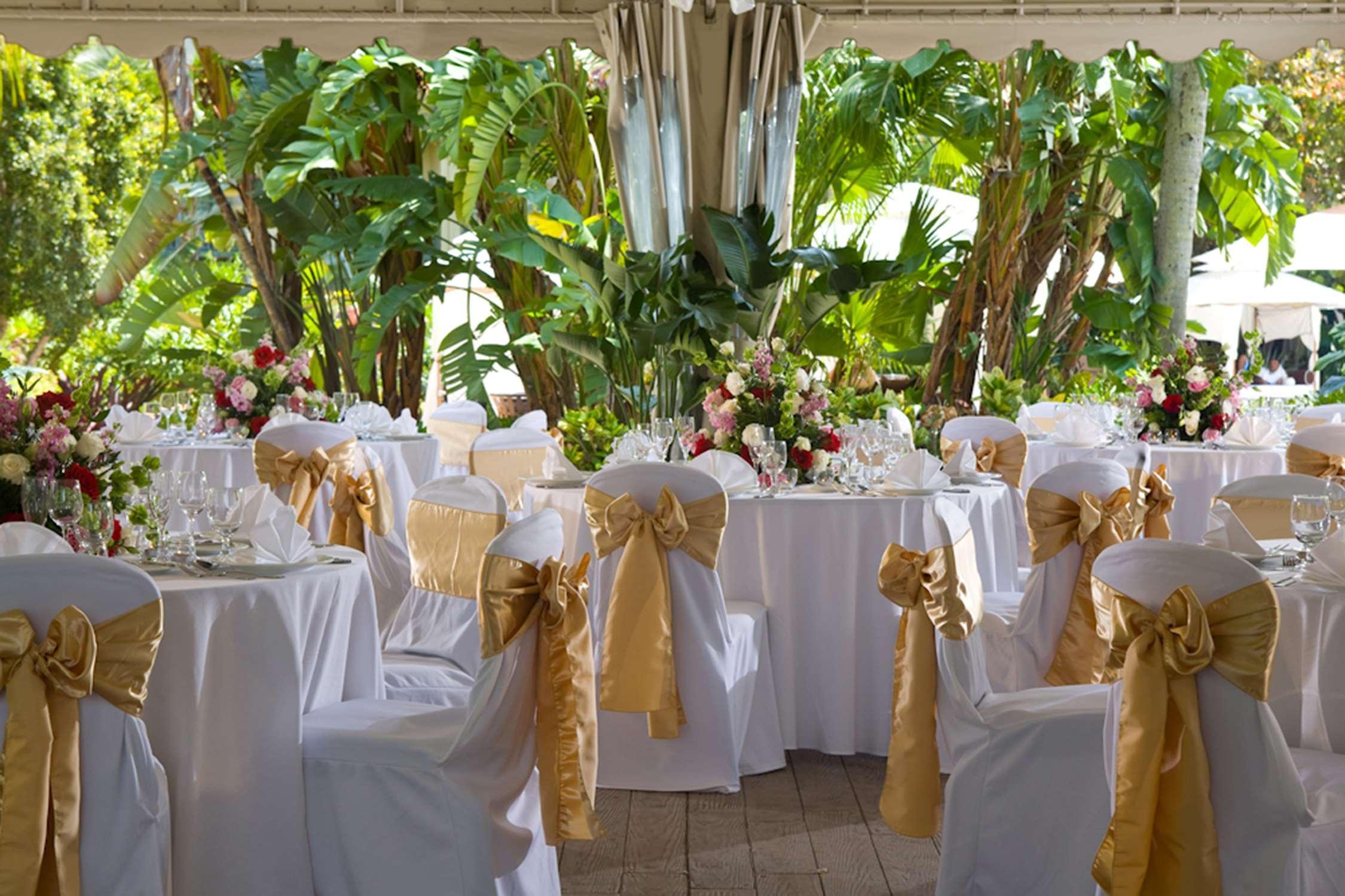 Doubletree By Hilton Palm Beach Gardens Exterior photo