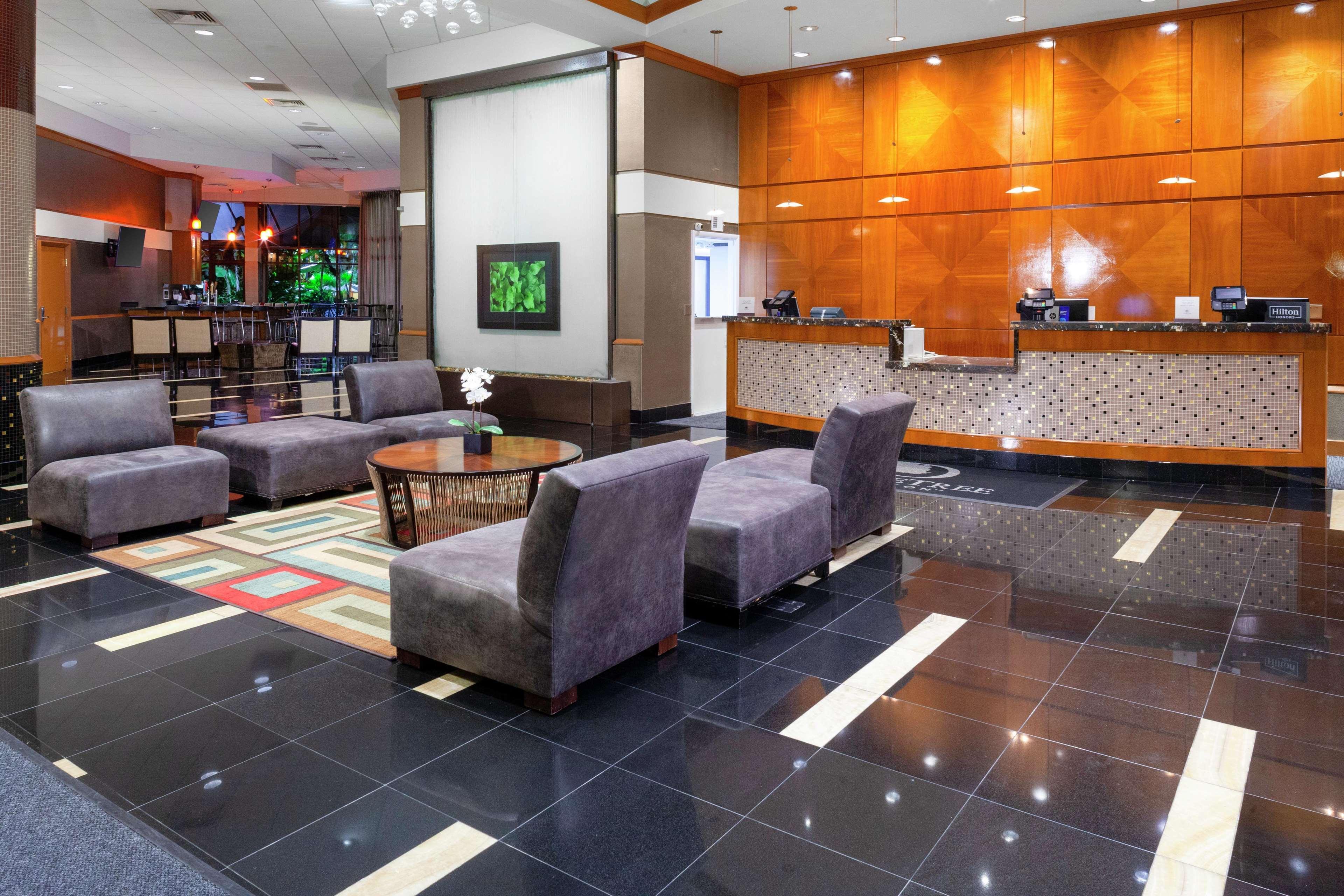 Doubletree By Hilton Palm Beach Gardens Exterior photo