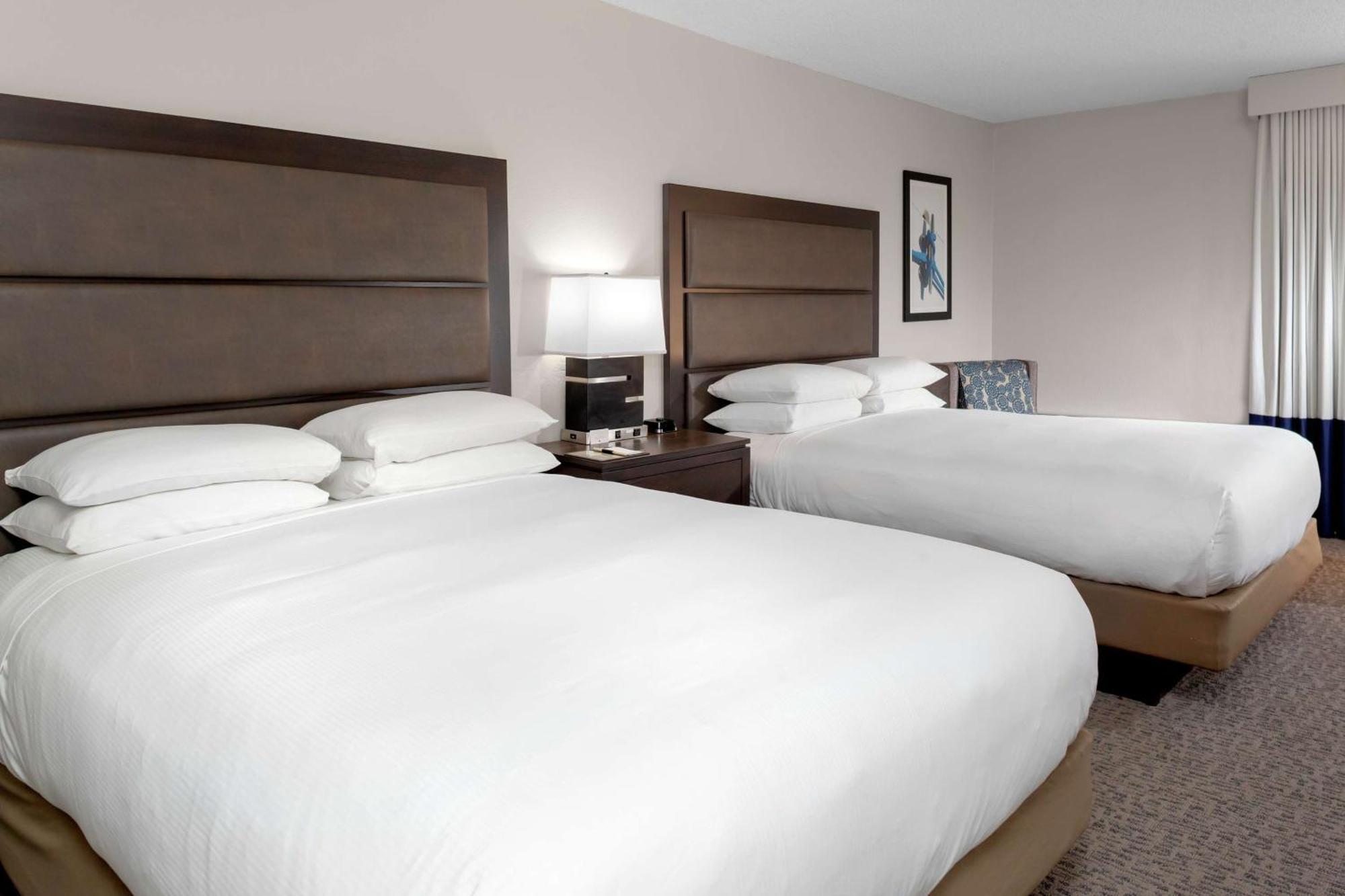 Doubletree By Hilton Palm Beach Gardens Exterior photo