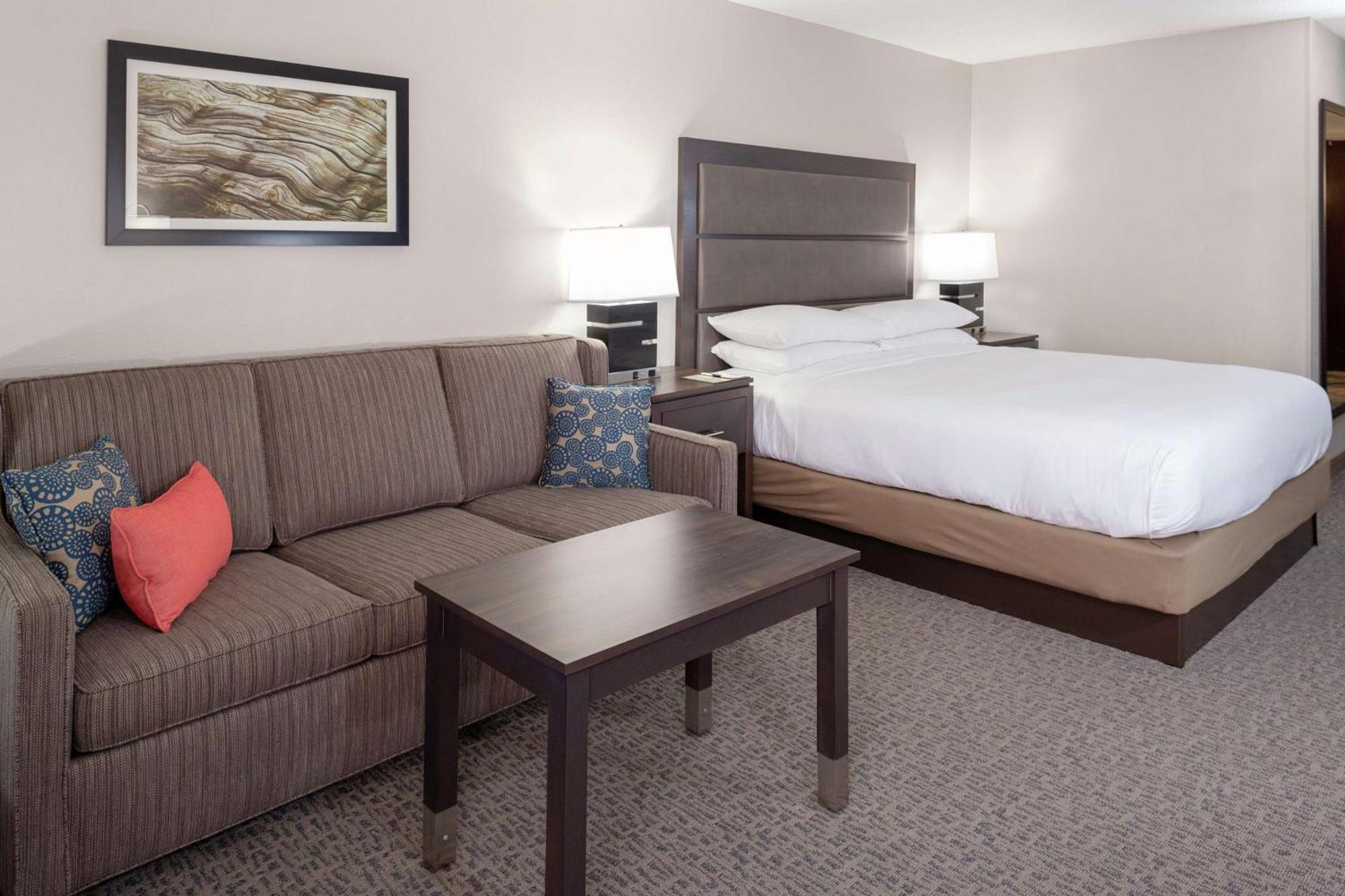 Doubletree By Hilton Palm Beach Gardens Exterior photo